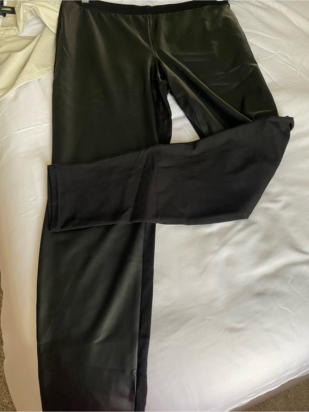 Black Women's Leggings - Sleek Stretch Leggings